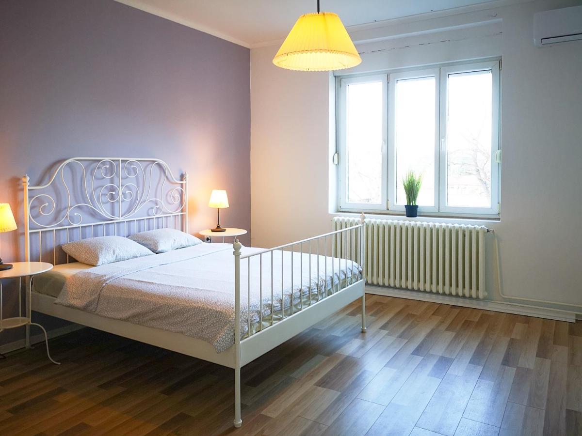 Filinhome Stefanovica 8 * Novi Sad