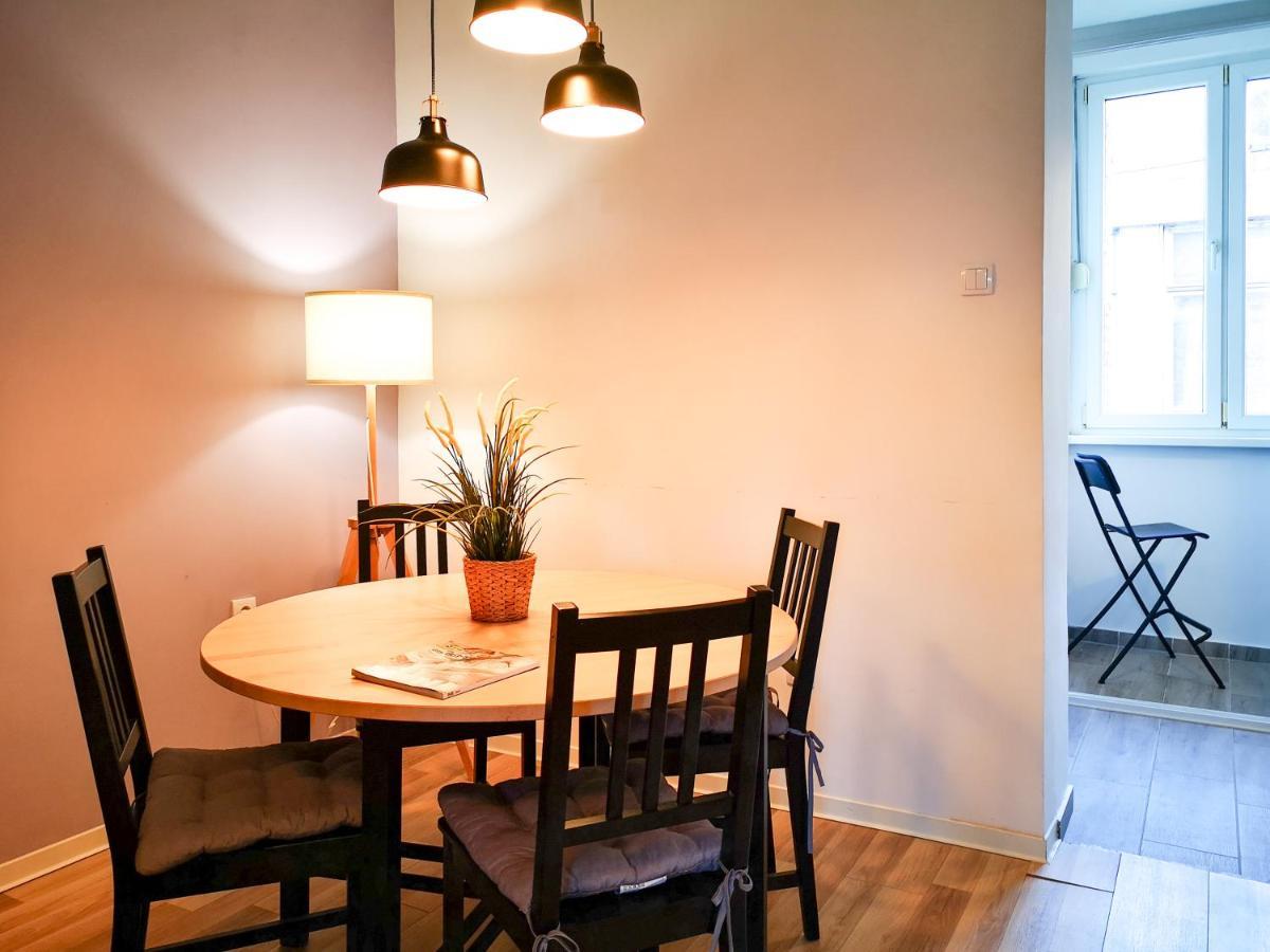 Apartman Filinhome Stefanovica 8 *